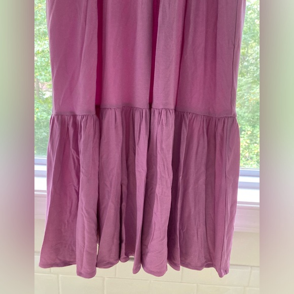 Kate Quinn Bamboo Women’s Flutter Sleeve Smocked Midi Dress in Vibrant Orchid - Picture 3 of 7